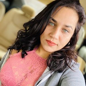 Meet your Posher, Nayda